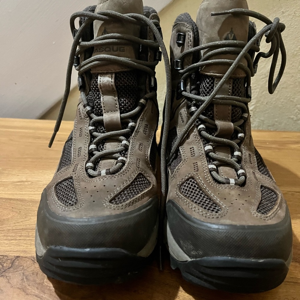 Practically brand new, worn once top performance mens hiking shoes solidly built